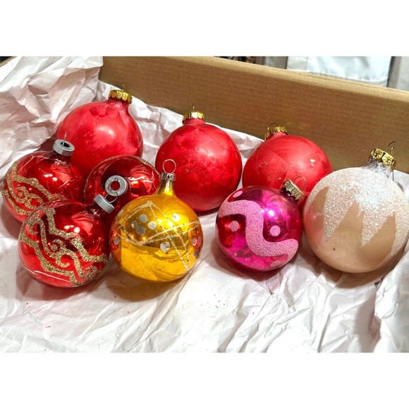 Vintage Lot of 28 Glass Ornaments: Rouch & Similar Unmarked Styles - Picture 7 of 11